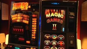 Hráči na nelegálnych hazardných portáloch môžu prísť o peniaze, upozorňuje MF