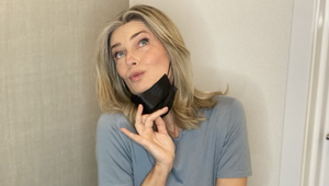 A je to vonku! Krásna hviezda pôvodom z Česka sa ukázala na Oscaroch s novou láskou!