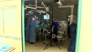 Lukáš (15) má nádor na mozgu a bojuje o život. Rodičia tvrdia, že väčšinu nálezu mu v hlave nechali