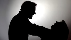 Počet prípadov znásilnení na Slovensku pribúda. Ministerka Saková predložila správu, ako sme na tom