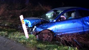 Vážna nehoda pri Vrábľoch. Vodička (51) vrazila do stromu