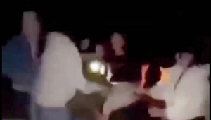 Po incidente v Miloslavove sa internetom šíri ďalšie video. Bitku dievčat si svedkovia nahrávali a užívali