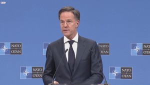 Šéf NATO Mark Rutte pricestoval do Kyjeva na neohlásenú návštevu