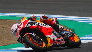 Cez týždeň bol na operácii, dnes opäť sadne na motorku a bude pretekať!