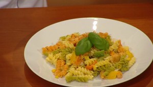 Cestovinový šalát s kur.mäsom