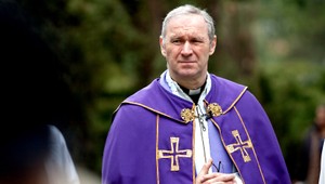 Pápež František očistí Bezáka, myslí si Srholec