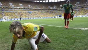 Nyom poslal Neymara pre fotku na pas... Ale pomsta bola sladká