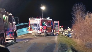 Tragédia pri Prievidzi: Dopravná nehoda si vyžiadala život vodičky a jej 4-ročnej dcérky