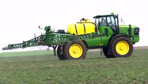 V poľnohospodárstve využívame príliš veľa pesticídov. EP pripravuje novú legislatívu