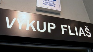 Obchodný reťazec v Bratislave začína s recykláciou fliaš a plechoviek. Odmenou bude krajšie sídlisko