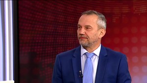 Rozhovory 24: Pomôžu Banskej Štiavnici eurofondy? Odpovedá europoslanec Robert Hajšel