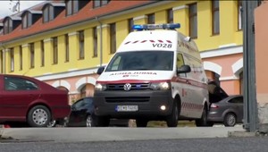 Hrudník ako vo zveráku a pálivá bolesť. Mužovi zachránila život aplikácia