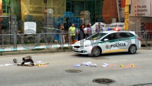 Tragédia v centre Žiliny. Nákladiak zachytil poštárku, žena neprežila