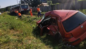 Nehoda na trati. Vodička aj napriek svetelnej signalizácii vošla na koľajnice