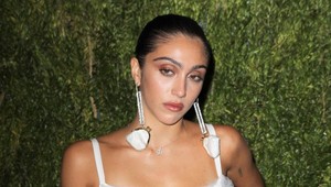 Celá mama! Madonnina dcéra v mega odvážnych šatách ukázala takmer všetko!