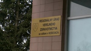Poplach na úrade u hygienikov. V obálke im doručili podozrivý biely prášok