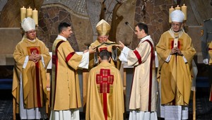 Nový ordinár Ozbrojených síl Pavol Šajgalík prijal biskupské svätenie