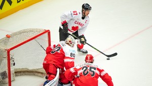 Dáni vyradili Kanadu 2:1 a čaká ich historické semifinále