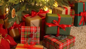 Koľko eur minieme na vianočné darčeky tento rok? Prieskum odhalil prekvapivé výsledky
