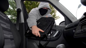 Pozor! Zlodeji majú nový trik, ako ukradnúť vaše auto