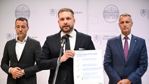 Slovenská vláda chce nespokojných lekárov prinútiť pracovať pod hrozbou väzenia