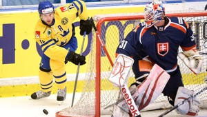 Hokejisti hladko prehrali vo Švédsku o päť gólov