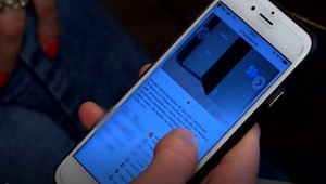 Žena sa stala obeťou podvodníka na inzertnej stránke. Odborníčka radí, ako nakupovať online