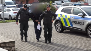 Obvinený zo zabitia bezdomovca ostáva na slobode. Súd nevyhovel návrhu prokurátora