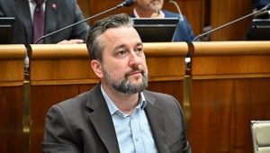 Zvrat v spore Blahu s Esetom. Prípad sa vracia na mestský súd