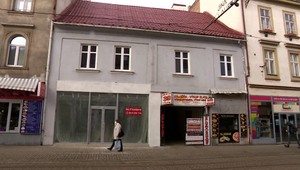 Obchodníci chcú žalovať štát: Musia platiť vysoké náklady napriek zavretým prevádzkam