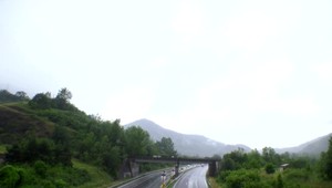 Ostré slnko vystrieda oblačnosť. Aké počasie čaká Slovensko?