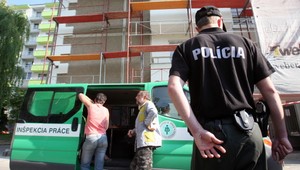 Pracovať načierno sa neoplatí. Do zákona pribudli novinky