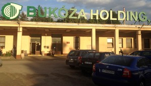 Prípad poleptania zamestnancov vo fabrike už preveruje polícia