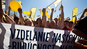 Učitelia chystajú štrajk! Deti sa tešia, rodičia hromžia