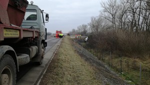 Smrť na diaľnici. Dvadsaťdvaročný mladík bol na mieste mŕtvy