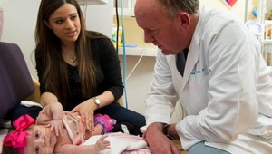 Zázračné dieťa sa narodilo so srdcom mimo tela: Ako vyzerá dnes?