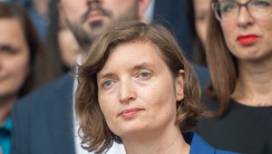 Ústavný súd prijal sťažnosť poslankyne Plavákovej v kauze vykázania zo sály NR SR