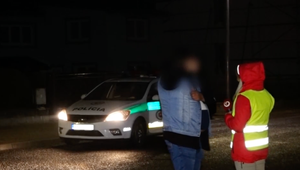 Vodič pod vyplvom alkoholu spôsobil škodu za niekoľko tisíc eur. Tvrdil, že sa nevie vyrovnať so smrťou syna