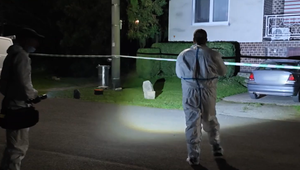 Manželku zabil sekerou. Dôchodcu z Neniniec obvinili z vraždy, muž leží v nemocnici