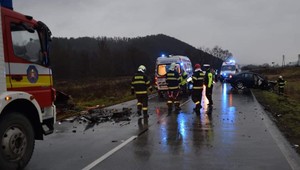 FOTO: Čelná zrážka sa skončila tragicky, vodič zraneniam na mieste podľahol