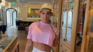 Ide na hranu! Hviezdna sexbomba šla s prsiami pod nôž už trinásťkrát, o tvári nehovoriac!