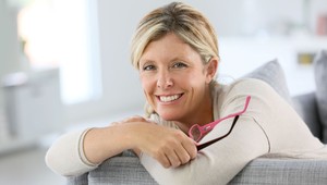 Naozaj potrebujete okuliare na čítanie? Vieme ako sa ich zbaviť