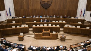 Parlament žiada vládu, aby nepokračovala v ratifikácii Istanbulského dohovoru
