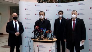 Nevadí, že Matovič zošalel, problémom je jeho štafáž