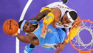 NBA: Lakers sa stále trápia, Oklahoma dominuje lige