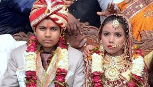 Polícia zostala v šoku: Zadržala ženu, ktorá sa dvakrát oženila ako chlap