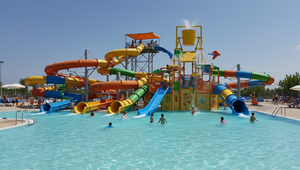 Malý chlapec sa v aquaparku nakazil amébami, ktoré požierajú mozog. O pár dní zomrel