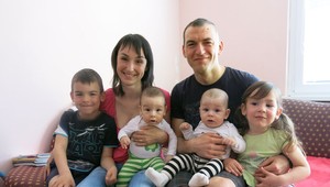 Mama štyroch detí bojuje o život manžela: Rakovina mi ho nevezme!