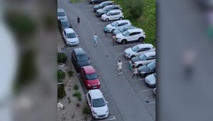 Rodinná vojna pre výplatu: Na sídlisku lietali palice aj nože