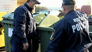 Srnka v kontajneri. Mäso si nechal, zvyšok vyhodil